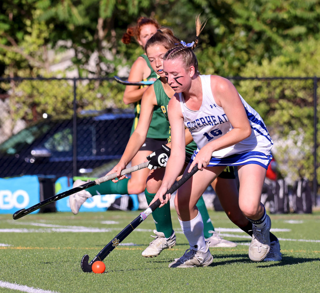 Field Hockey: Young Waves take lesson from Ward Melville - Riverhead ...