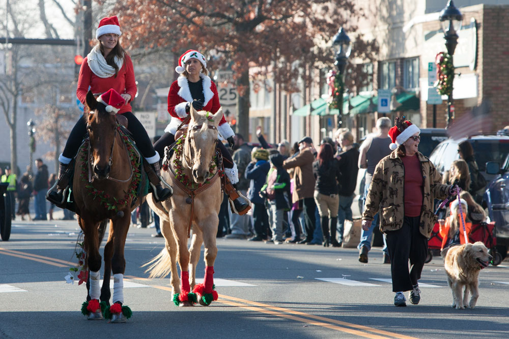 Photos Riverhead Christmas parade returns to Main Street Riverhead