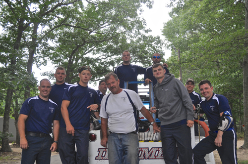 Members of the Ironmen's Motor Pump team before the race Saturday. (Credit: Joseph Pinciaro)