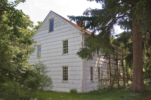 The James Benjamin Homestead, circa 1782, is believed to be the oldest house in Flanders. It's on th eNational Register of Historic Places. (Credit: Barbaraellen Koch)