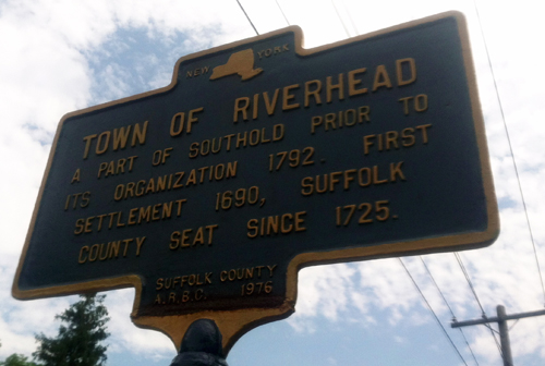 Town of Riverhead sign