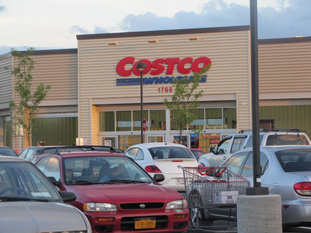 The Costco Wholesale store was packed Thursday, its opening day. (Credit: Tim Gannon)