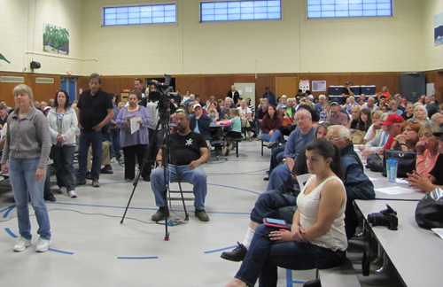 Over 100 members of the public attended an informational meeting on Friday night about a proposed garbage district. (Credit: Tim Gannon)