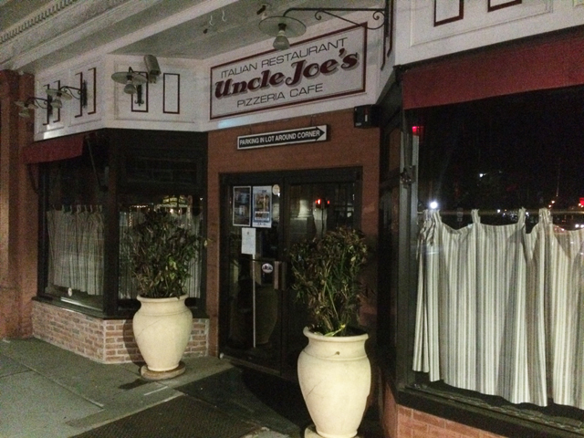 Uncle Joe's pizzeria was robbed at gunpoint Tuesday night. (Credit: Grant Parpan)