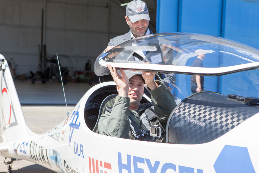 Luminati chief pilot Robert Lutz prepares to fly. (Credit: Katharine Schroeder)