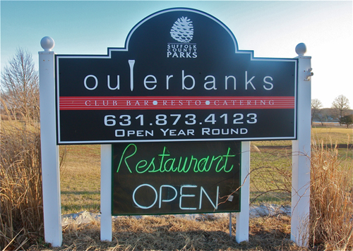 Outerbanks Restaurant at Indian Island Golf Course. Barbaraellen Koch photo.