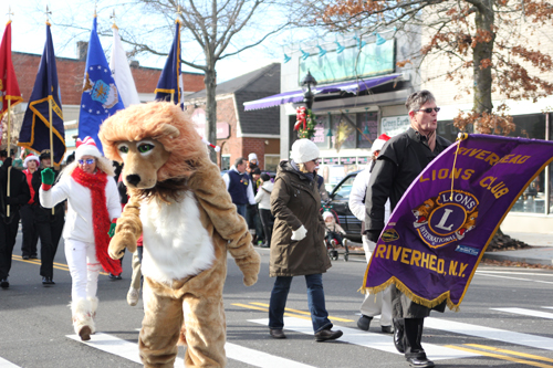 The Riverhead Lions Club's annual Christmas parade Sunday in downtown Riverhead. (Credit: Jen Nuzzo photos)