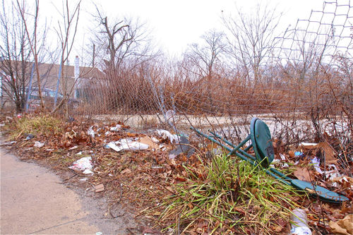 BARBARAELLEN KOCH PHOTO | Southampton Town purchased Riverleigh Avenue lot in Riverside but have not maintained it due to lack of funds.