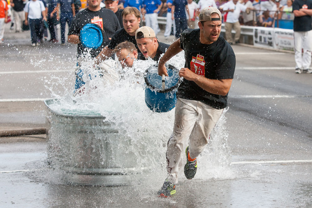 Bay Shore Redskins in bucket brigade competition.