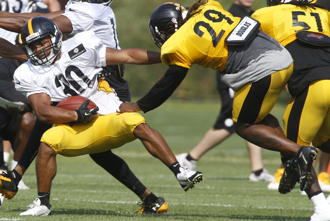 Riverhead High School graduate Miguel Maysonet was vying for a spot on the Pittsburgh Steelers' roster. (Credit: AP Photo/Keith Srakocic)